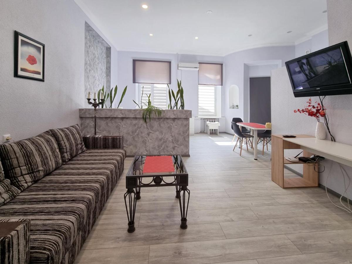 Home-Hotel Apartments On Maidan Nezalezhnosti Square เคียฟ ภายนอก รูปภาพ