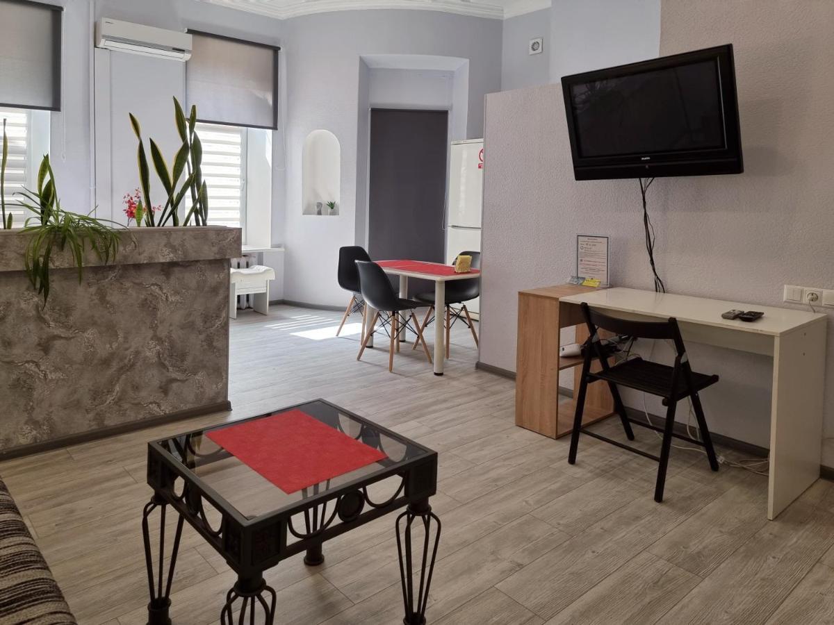 Home-Hotel Apartments On Maidan Nezalezhnosti Square เคียฟ ภายนอก รูปภาพ