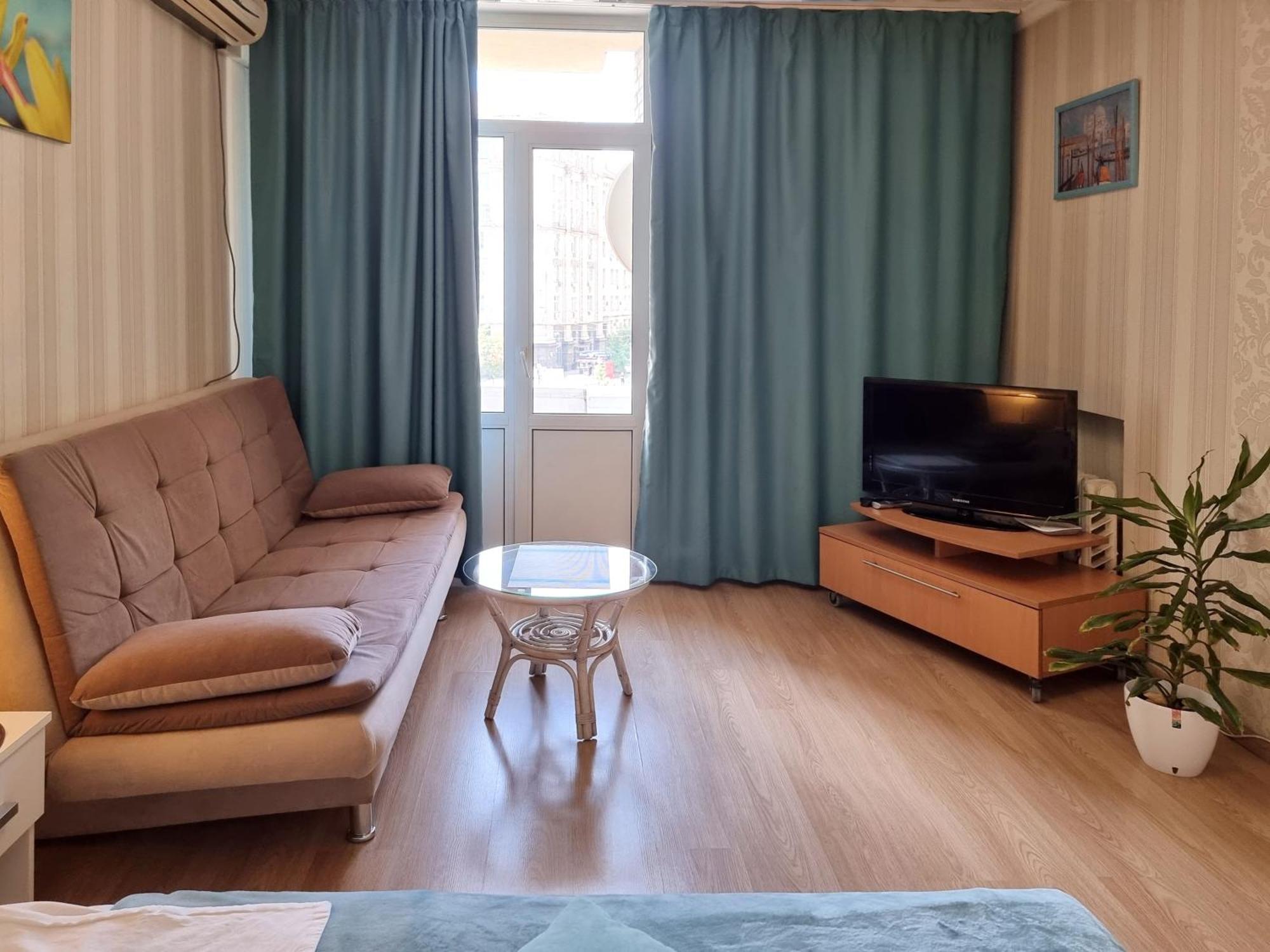 Home-Hotel Apartments On Maidan Nezalezhnosti Square เคียฟ ภายนอก รูปภาพ