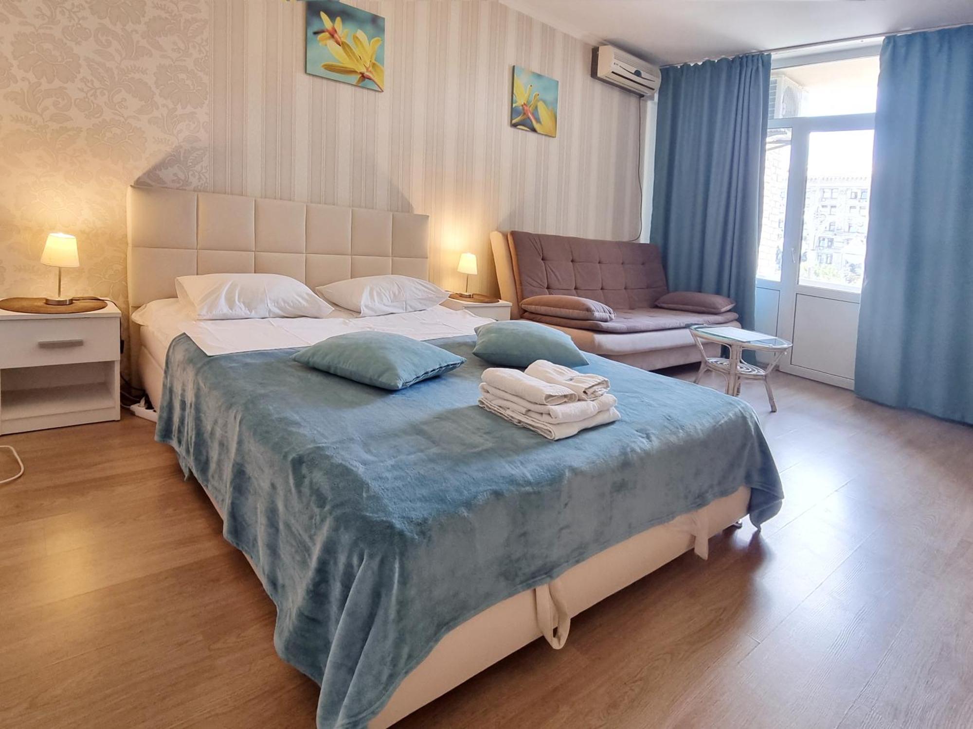 Home-Hotel Apartments On Maidan Nezalezhnosti Square เคียฟ ภายนอก รูปภาพ