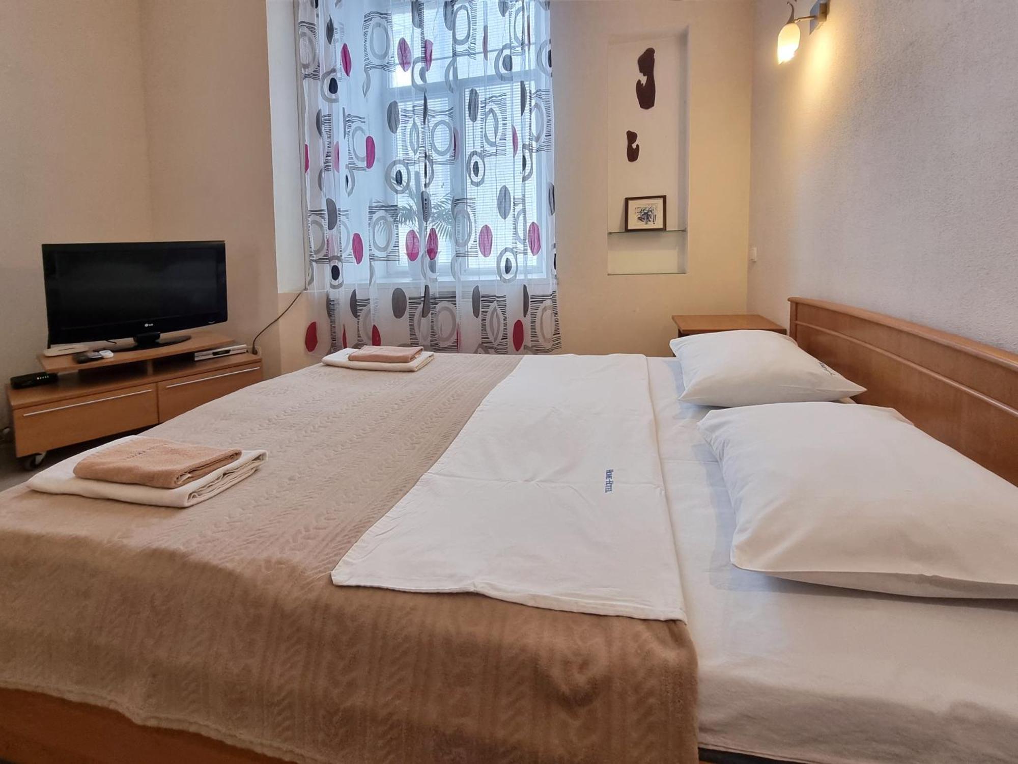 Home-Hotel Apartments On Maidan Nezalezhnosti Square เคียฟ ภายนอก รูปภาพ