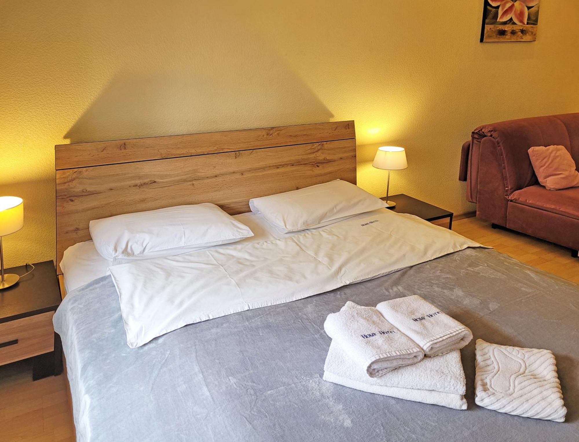 Home-Hotel Apartments On Maidan Nezalezhnosti Square เคียฟ ภายนอก รูปภาพ