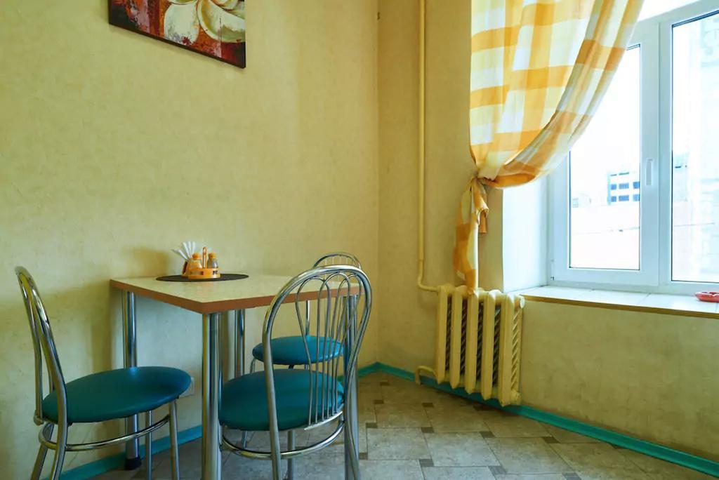Home-Hotel Apartments On Maidan Nezalezhnosti Square เคียฟ ภายนอก รูปภาพ
